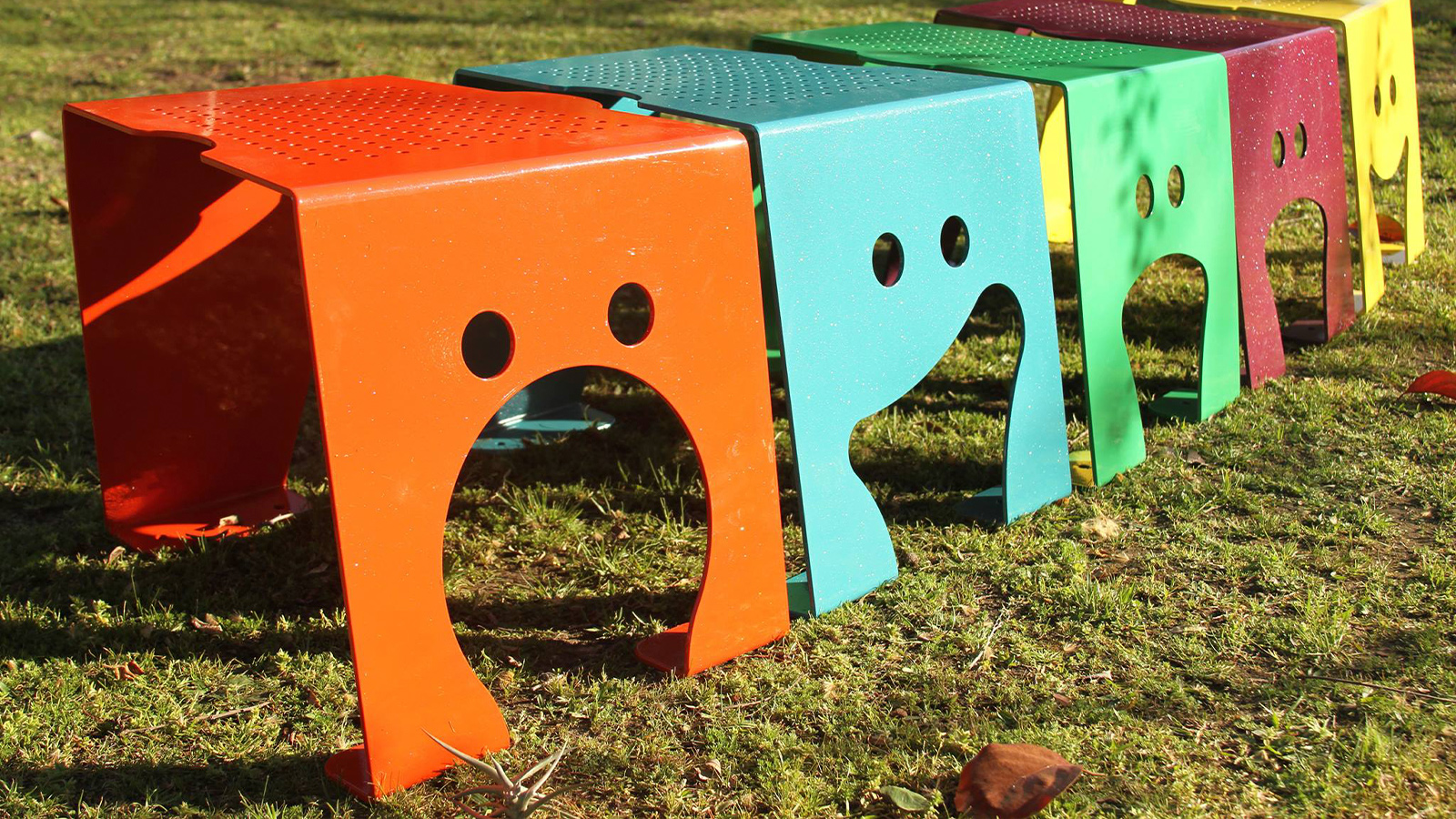 Banco modular encastrable de diseño Nomen